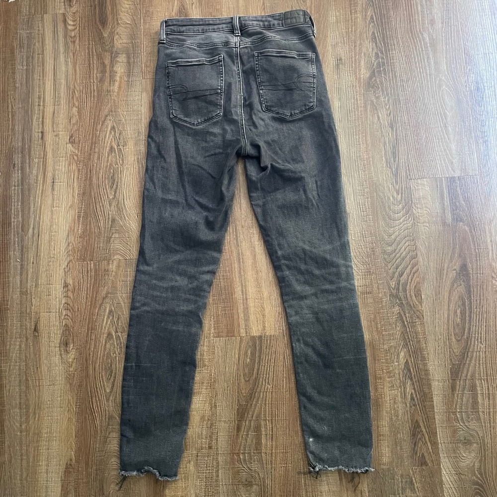 American Eagle Super Stretch High-Waisted Black Wash Skinny Jeans - Picture 7 of 9